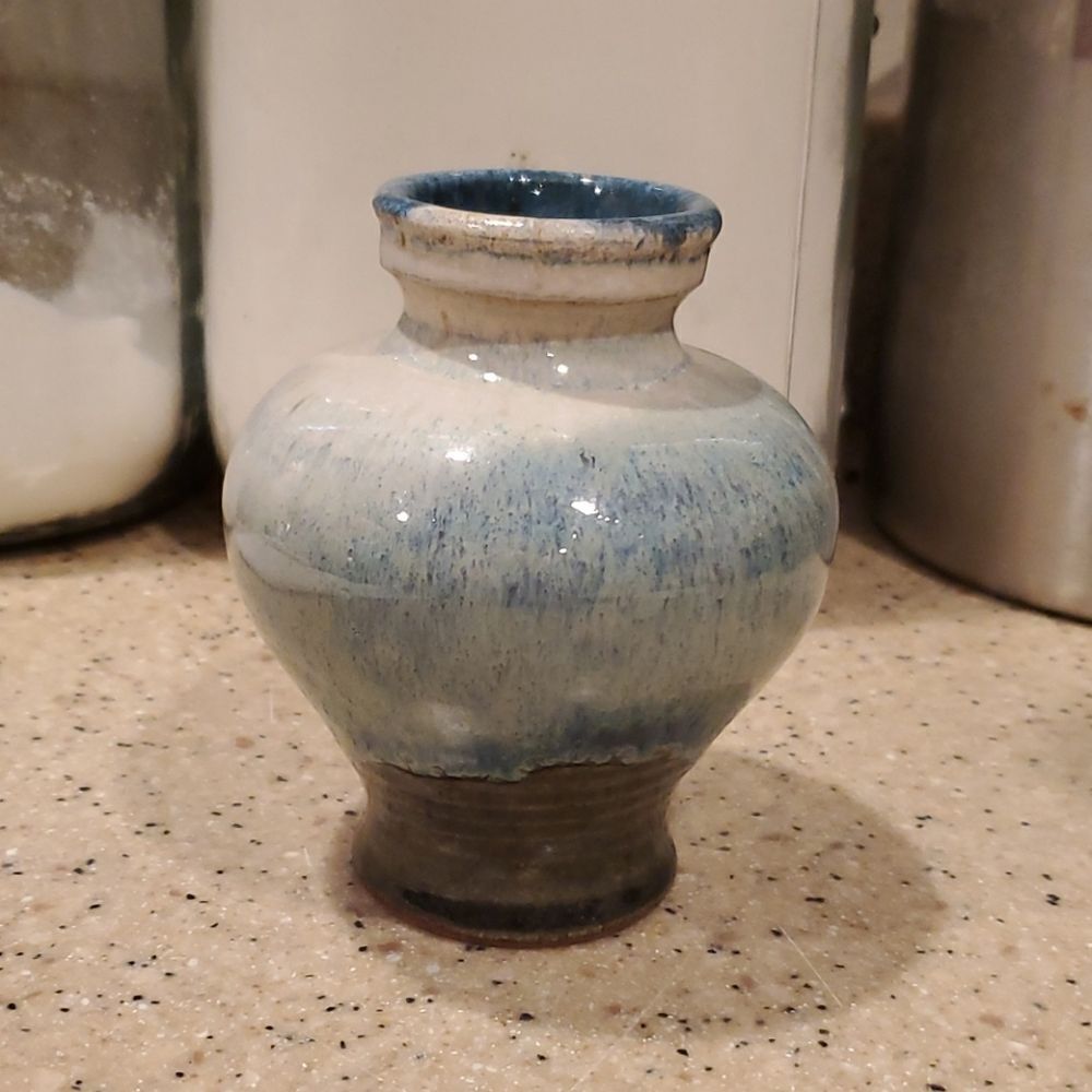 Vase Ceramic Small - Picture 2 of 6